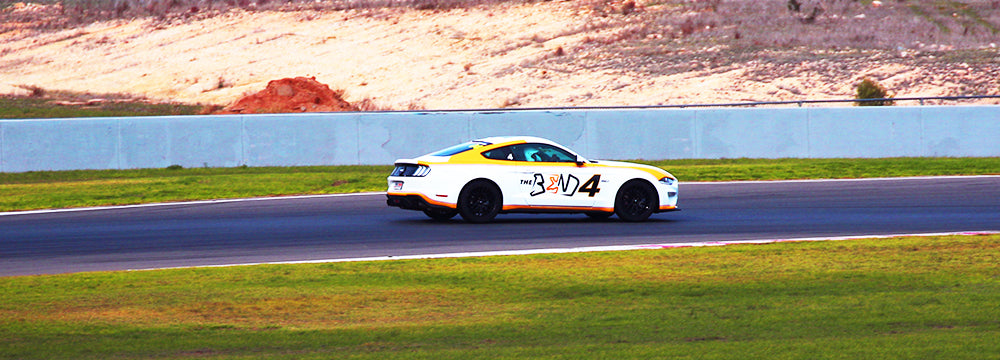 Drive Experience V8 Mustang - 5 Laps (15+ km) - Gift Voucher (3 years)